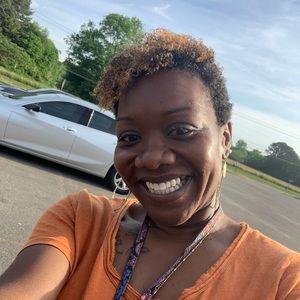 Meet your Posher, Kamika